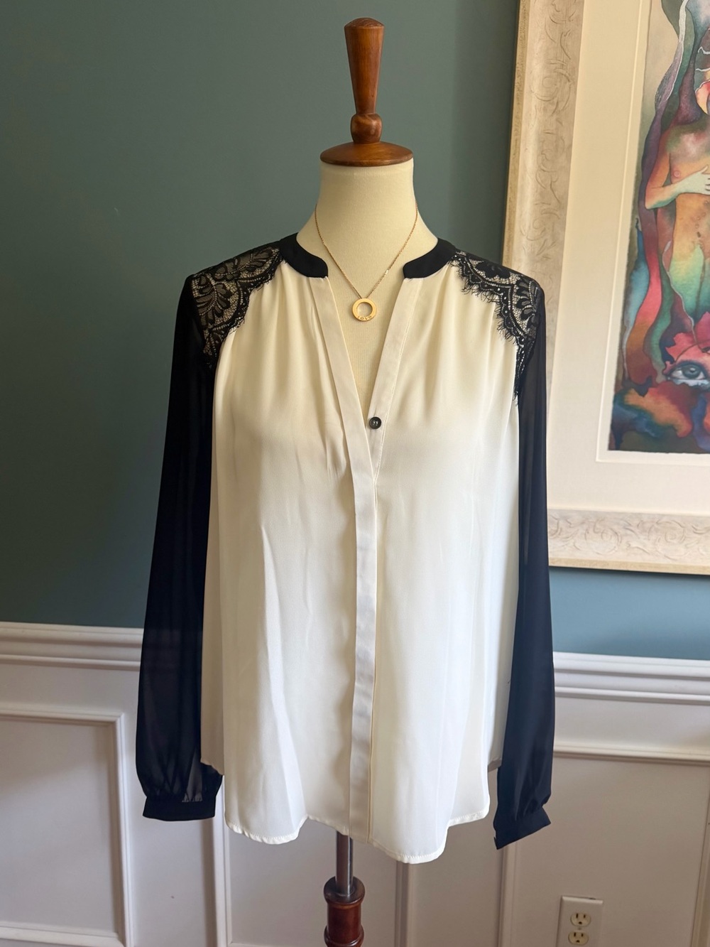 Heartloom Black & White Contrast Lace Shoulder Blouse